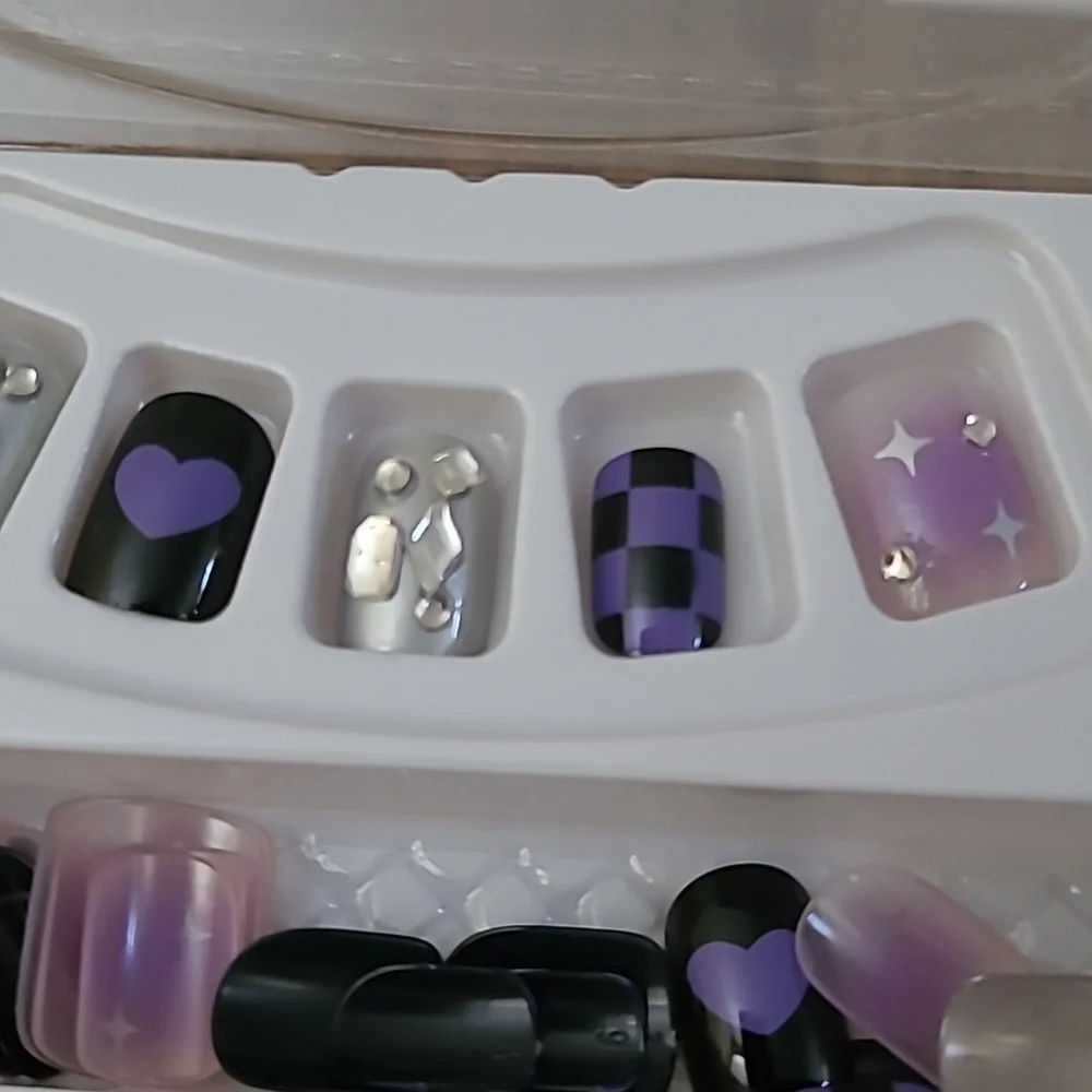 2/$16 3D Rhinestone Hearts Checkerboard Press On Nails